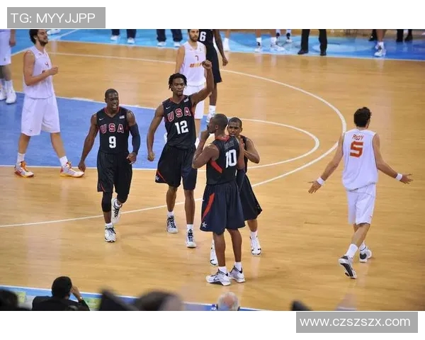 科比领衔美国梦之队对决西班牙队的精彩瞬间与历史意义分析